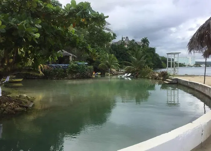 Contemporary Ocean View 2bed Carib
