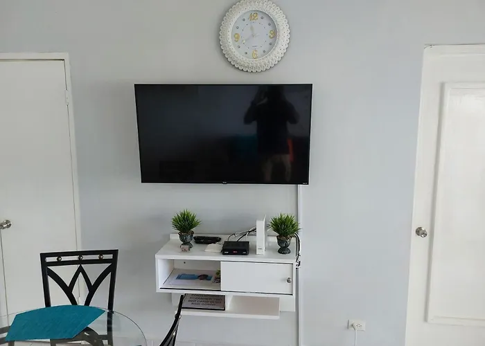 Contemporary Ocean View 2bed Carib Apartment