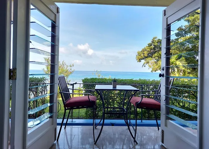 Contemporary Ocean View 2bed Carib Apartment